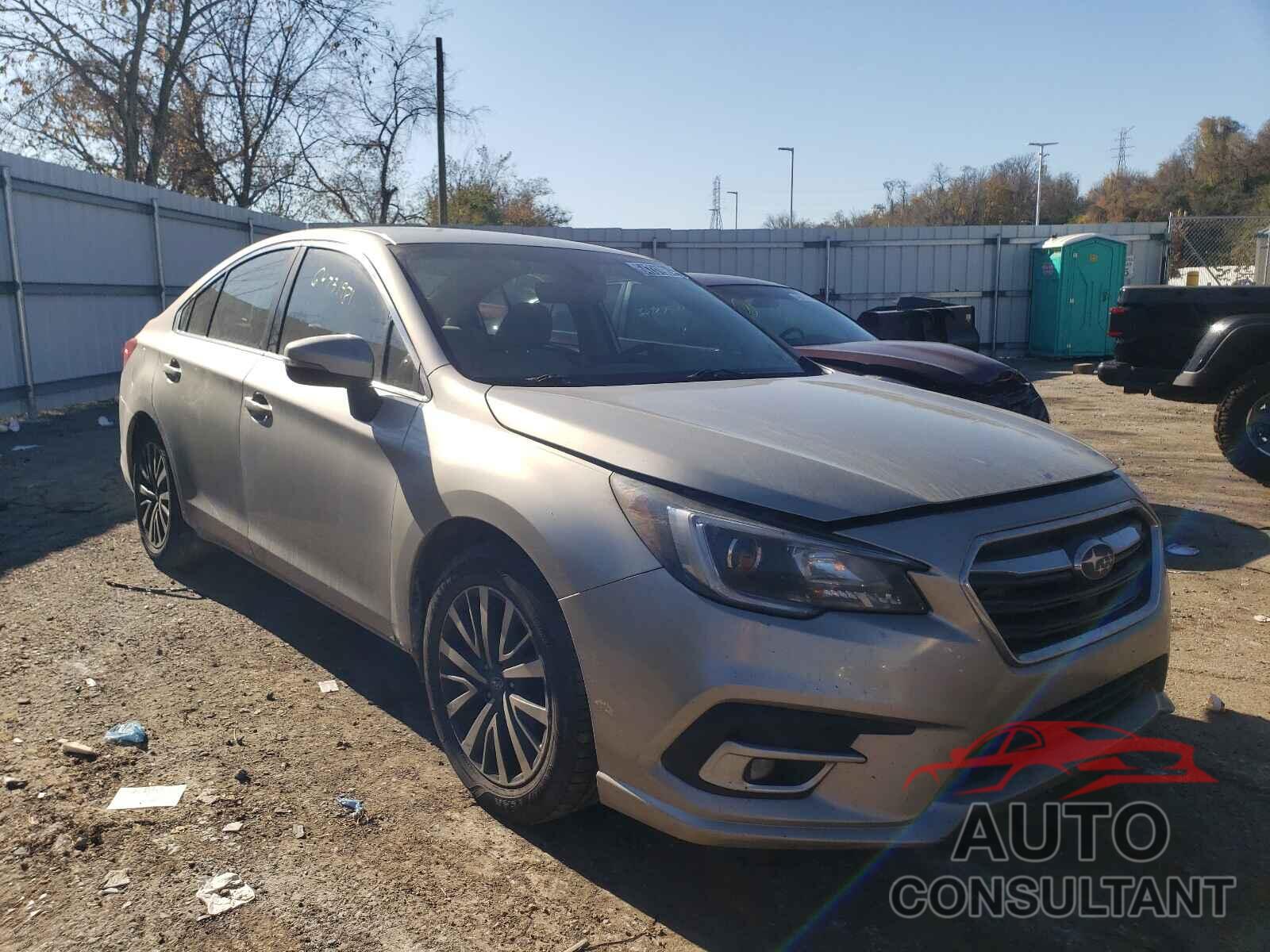 SUBARU LEGACY 2019 - 4S3BNAF62K3015404