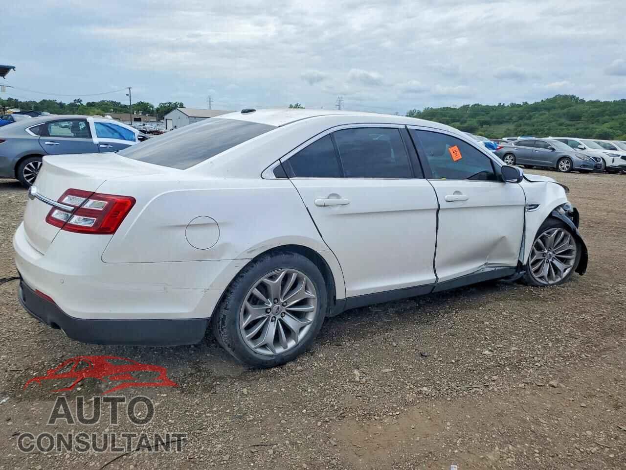 FORD TAURUS 2013 - 1FAHP2F85DG208515