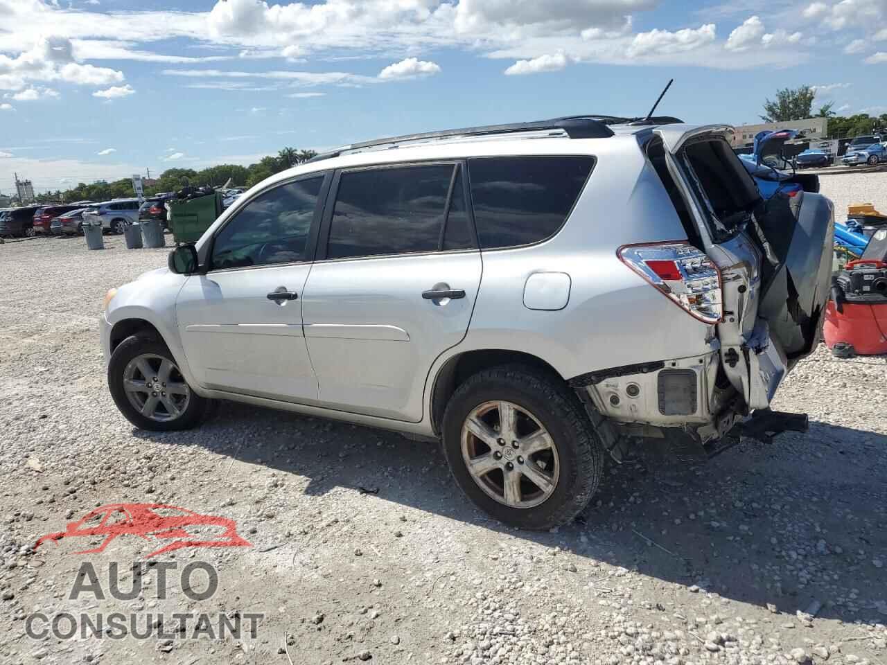 TOYOTA RAV4 2012 - 2T3BF4DV8CW249733