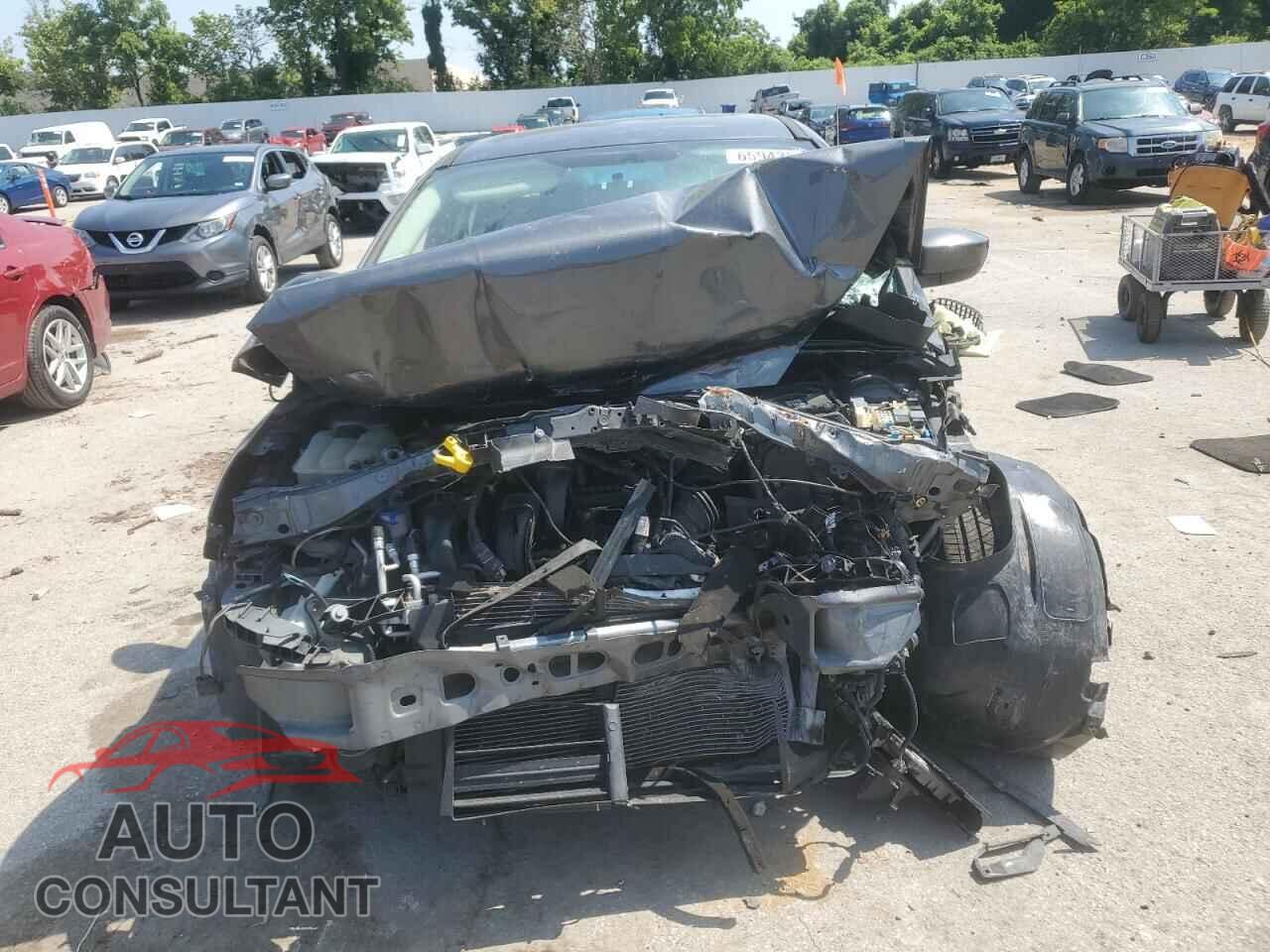 FORD FOCUS 2018 - 1FADP3F29JL202123