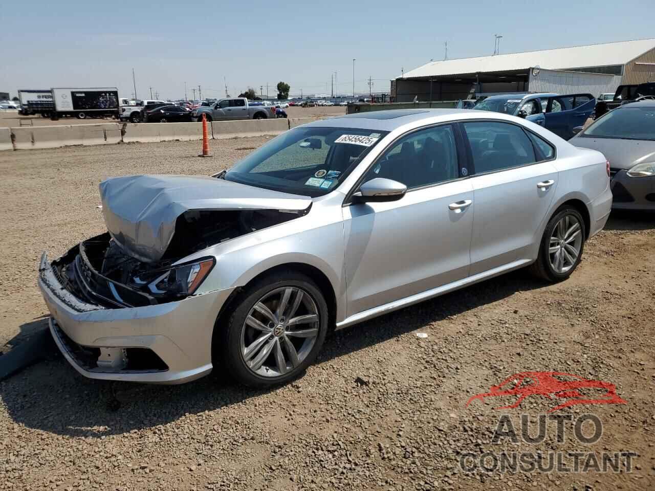VOLKSWAGEN PASSAT 2019 - 1VWLA7A37KC009997