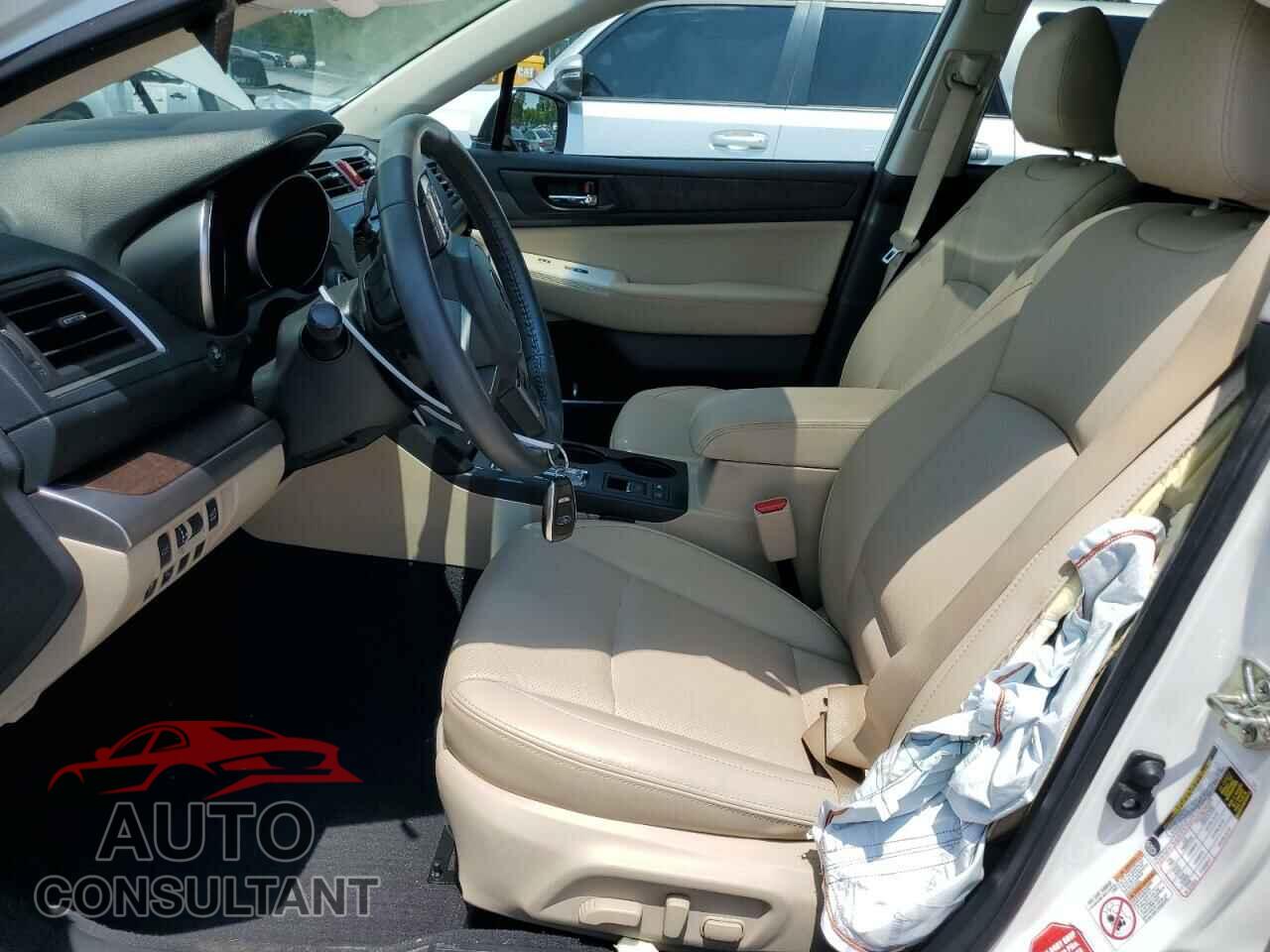 SUBARU OUTBACK 2017 - 4S4BSAKC8H3353107