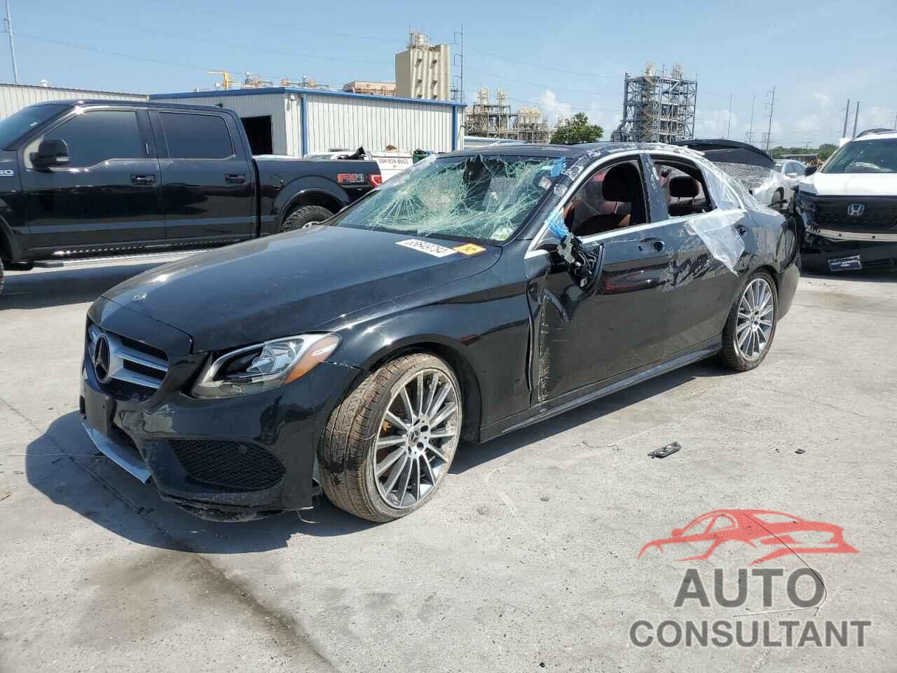 MERCEDES-BENZ C-CLASS 2018 - 55SWF4KB1JU260732