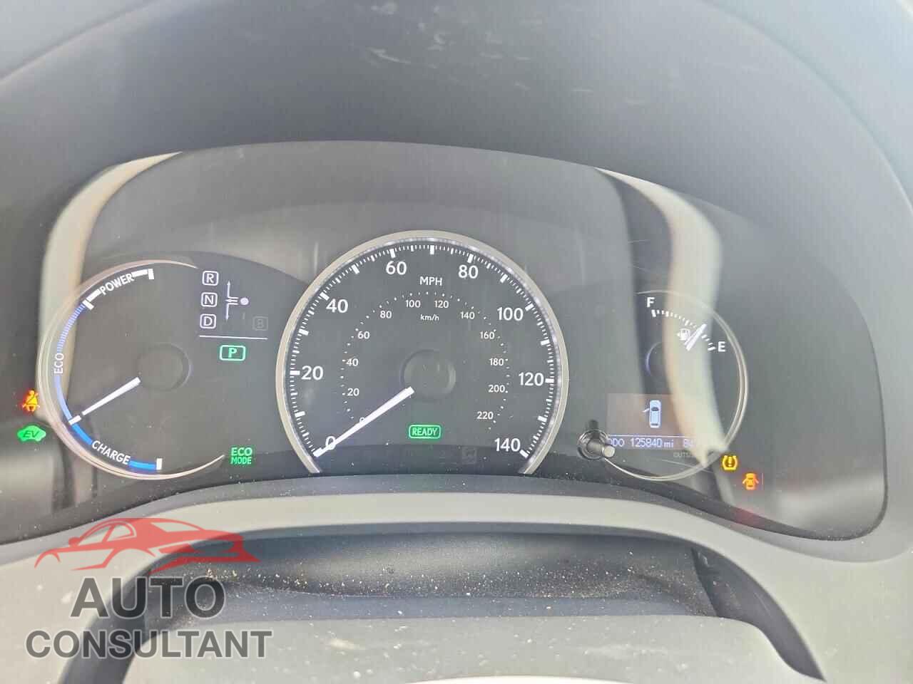 LEXUS CT 200 2012 - JTHKD5BH3C2102588
