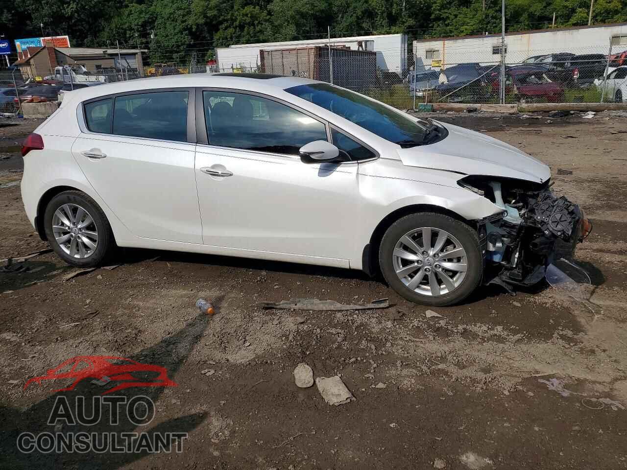 KIA FORTE 2015 - KNAFX5A84F5266332
