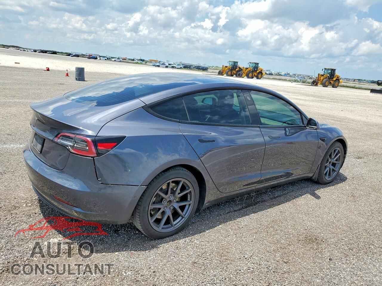 TESLA MODEL 3 2021 - 5YJ3E1EAXMF083076