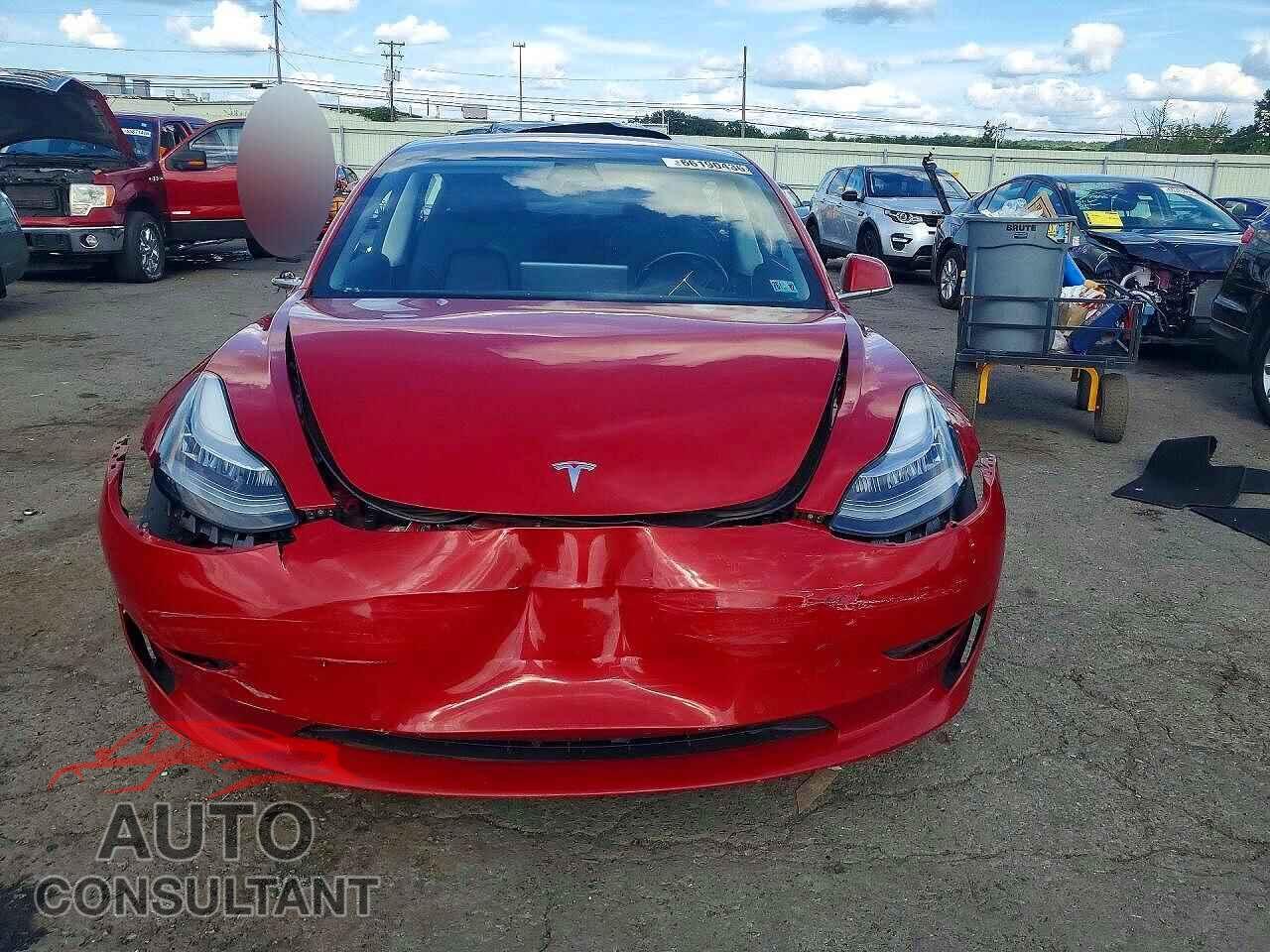TESLA MODEL 3 2018 - 5YJ3E1EAXJF027571