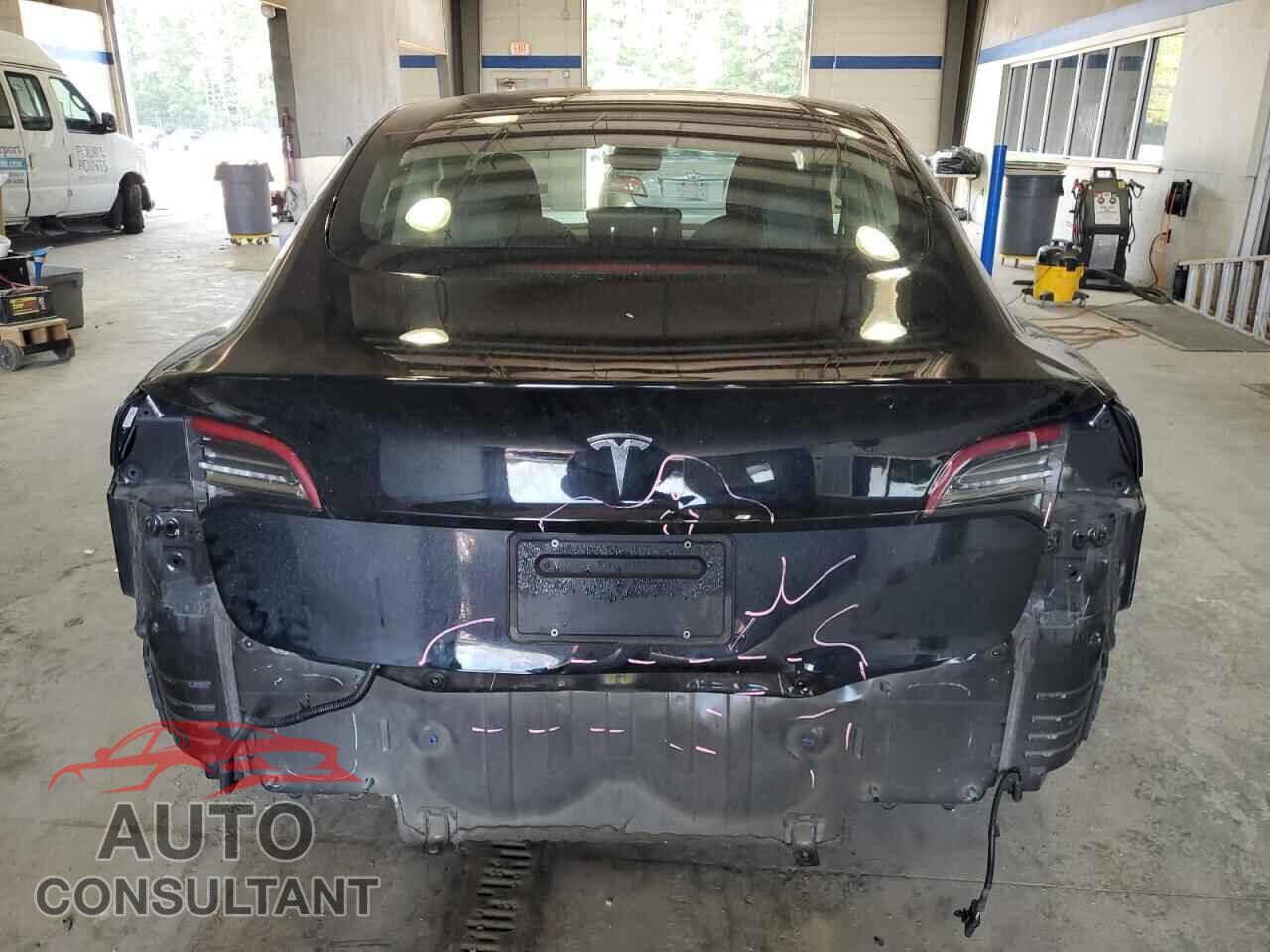 TESLA MODEL 3 2021 - 5YJ3E1EA2MF083217