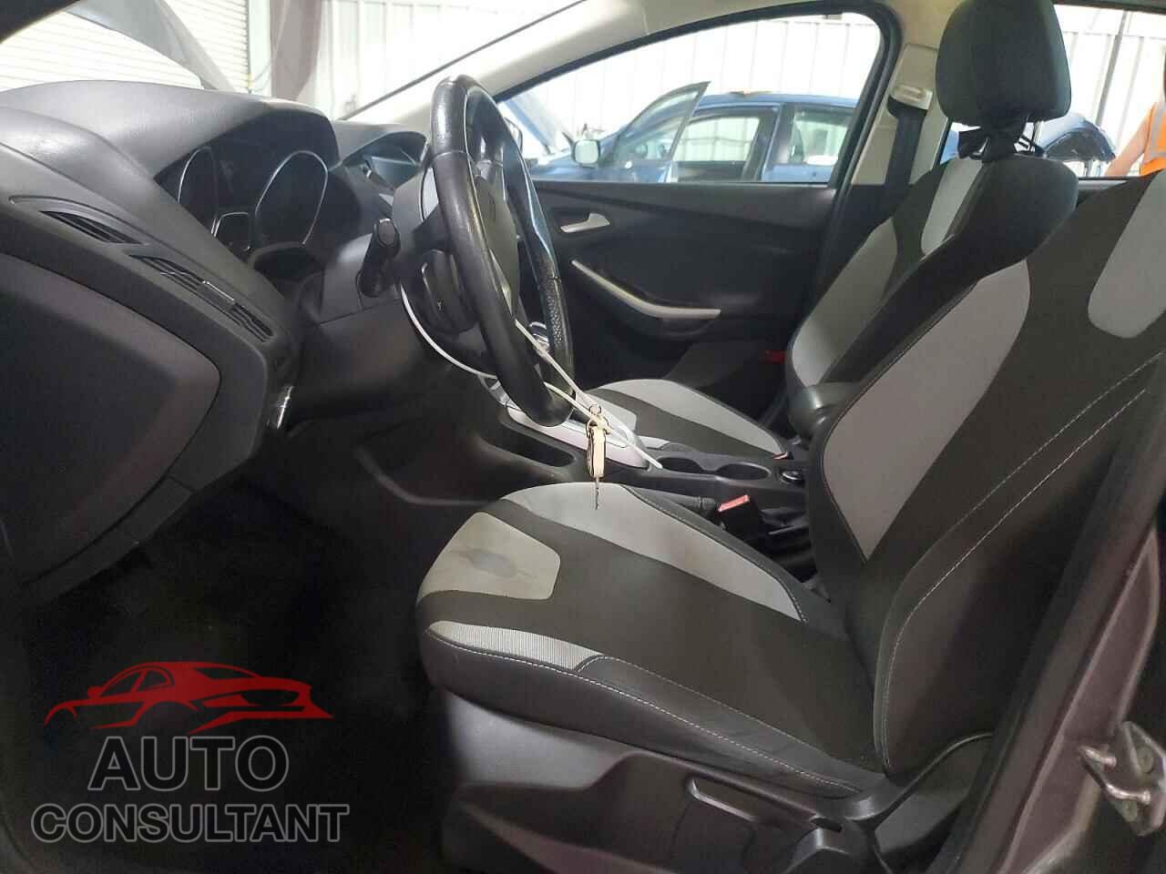 FORD FOCUS 2012 - 1FAHP3F20CL390969