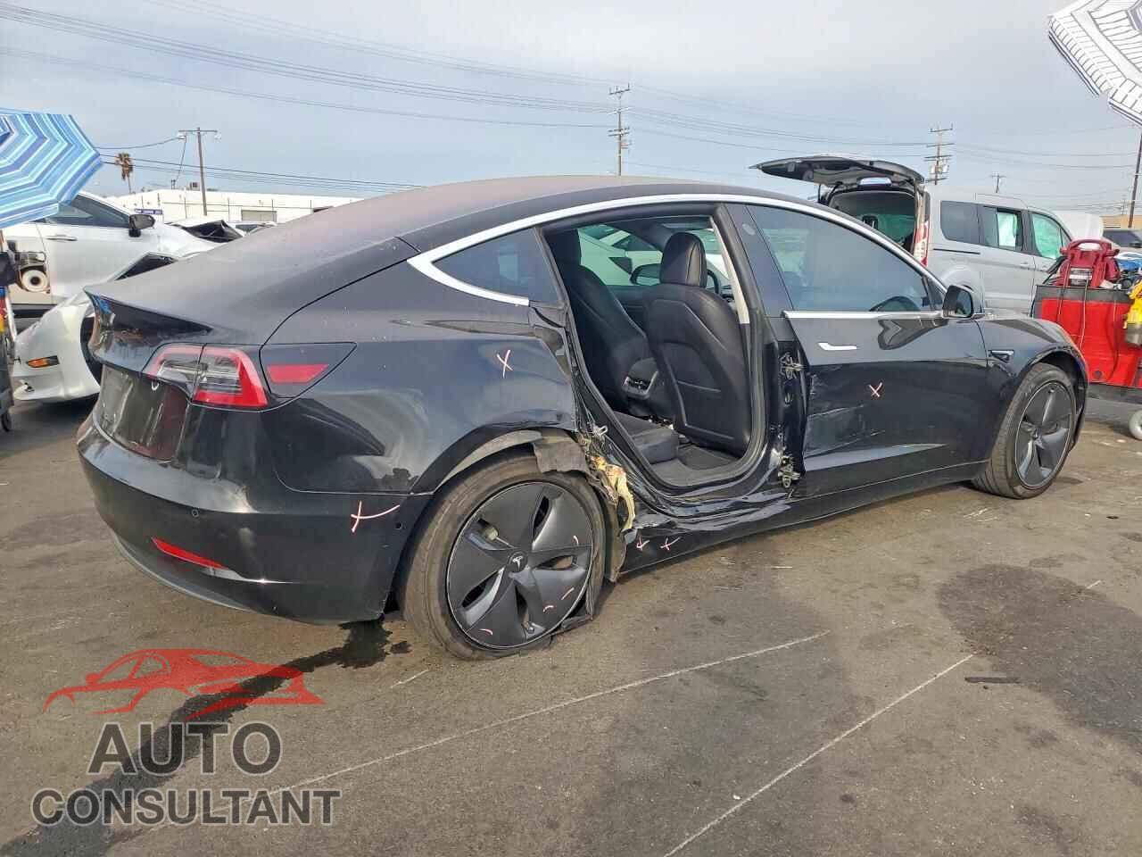 TESLA MODEL 3 2018 - 5YJ3E1EA0JF012593