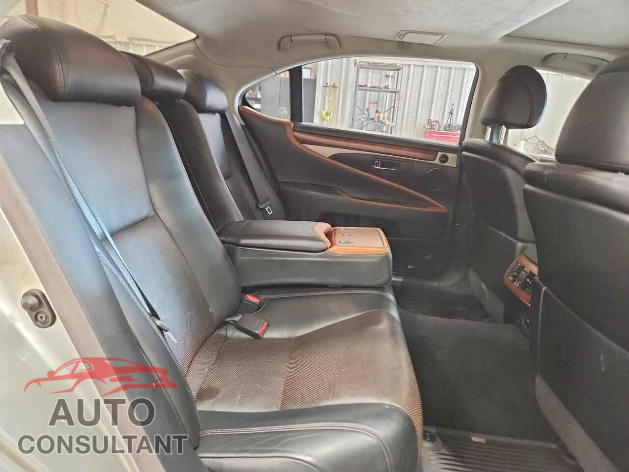 LEXUS LS460 2013 - JTHDL5EF8D5005327