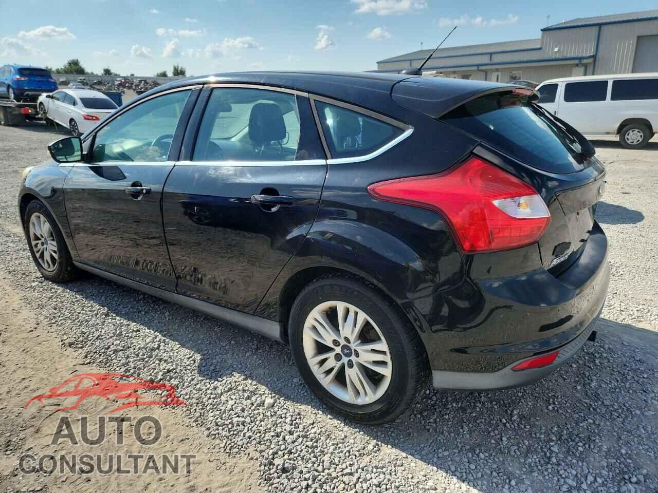 FORD FOCUS 2012 - 1FAHP3M29CL256142