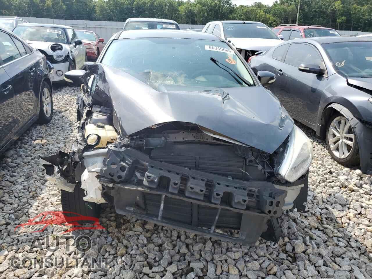 FORD FOCUS 2015 - 1FADP3K28FL383857