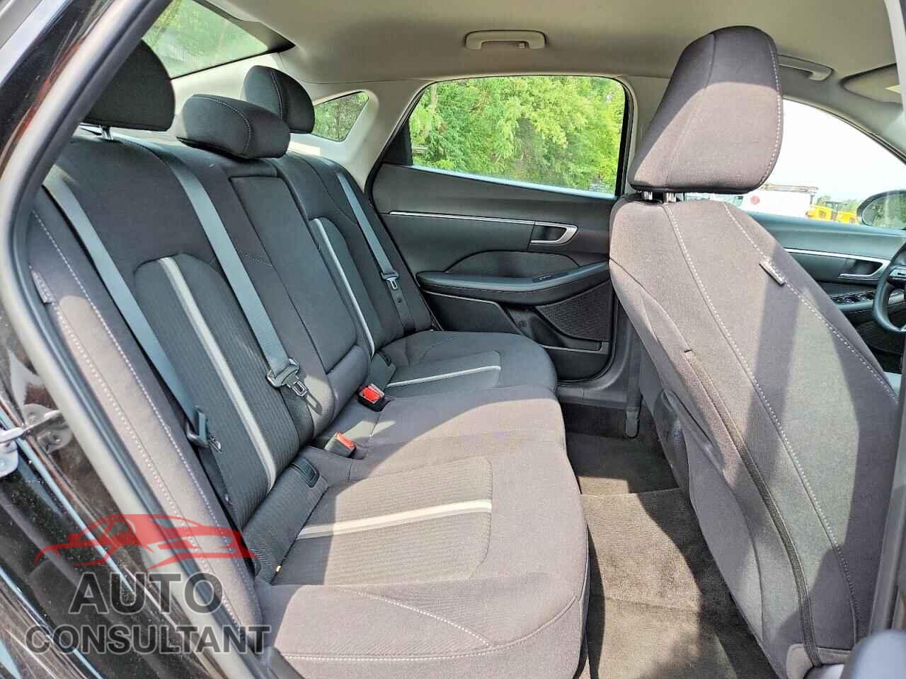 HYUNDAI SONATA 2024 - KMHL64JA3RA420168