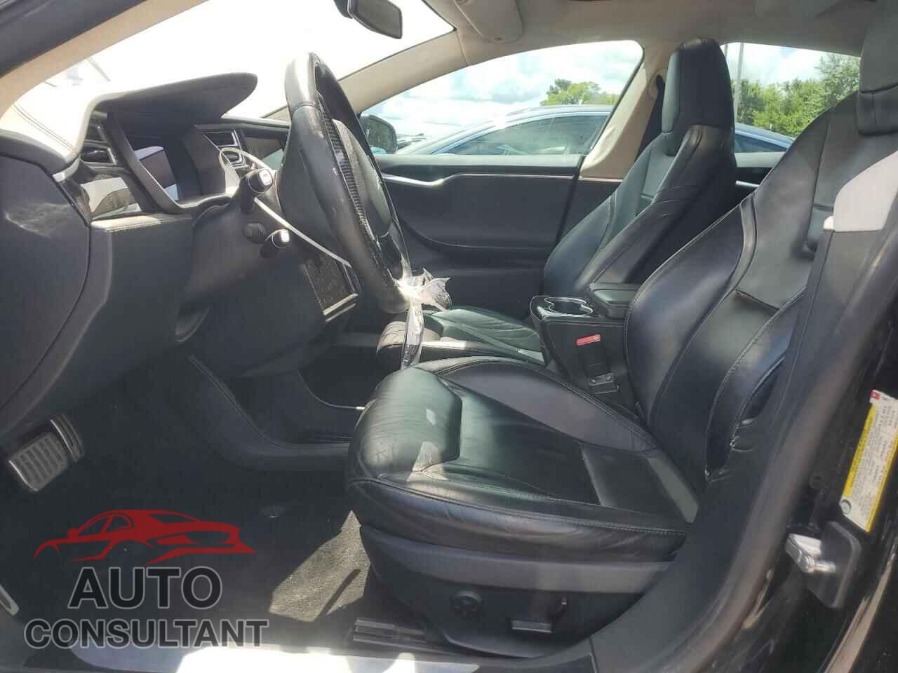 TESLA MODEL S 2015 - 5YJSA1E23FF115871