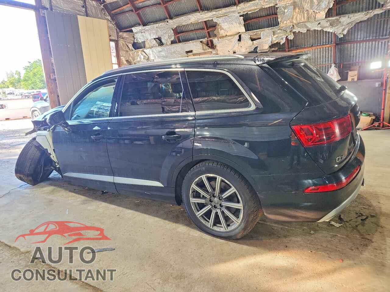 AUDI Q7 2018 - WA1VAAF71JD021893
