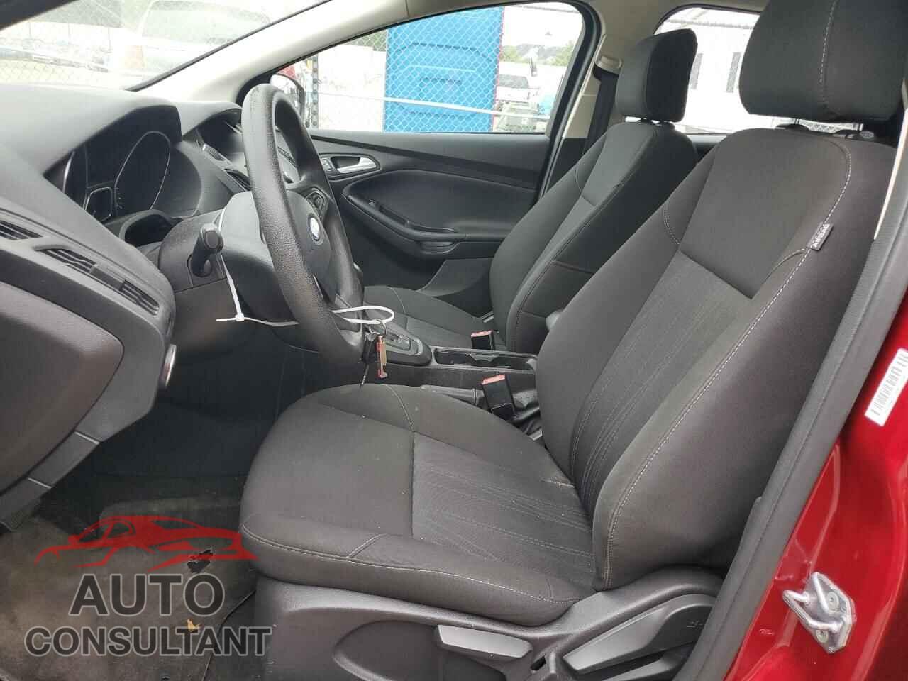 FORD FOCUS 2016 - 1FADP3K23GL232409