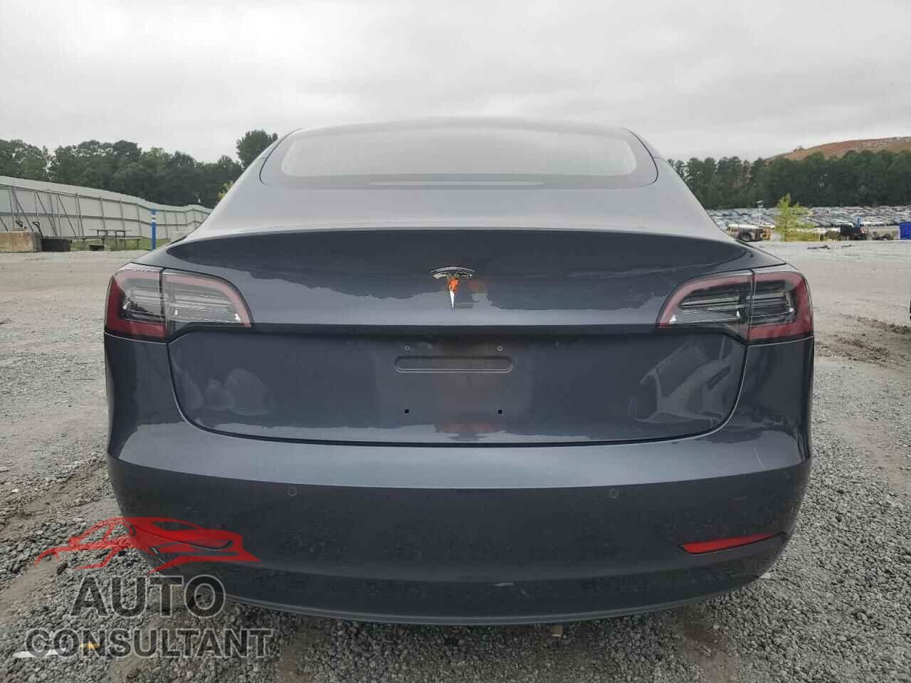 TESLA MODEL 3 2018 - 5YJ3E1EA0JF042404