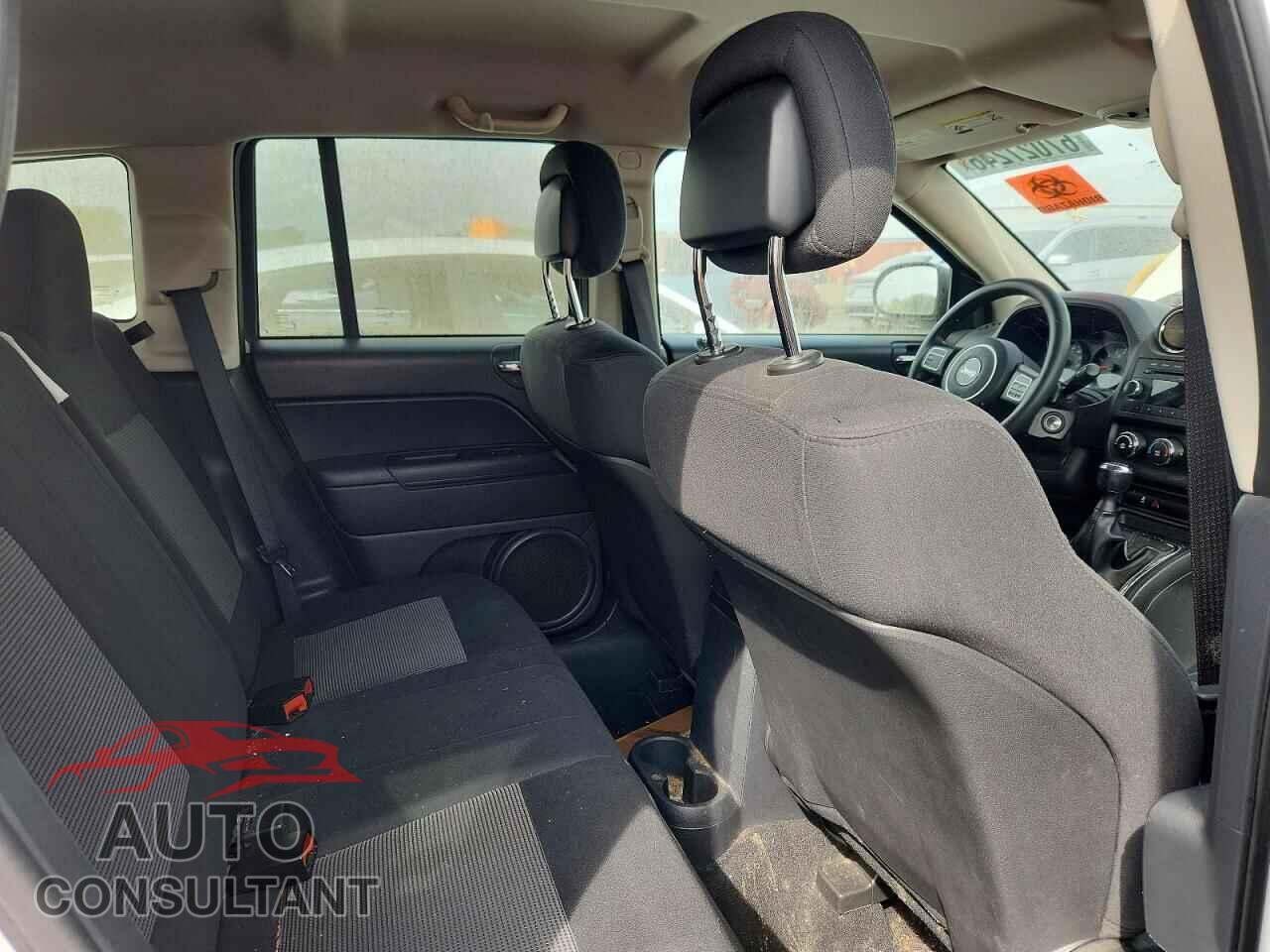 JEEP COMPASS 2011 - 1J4NF1FB1BD255491