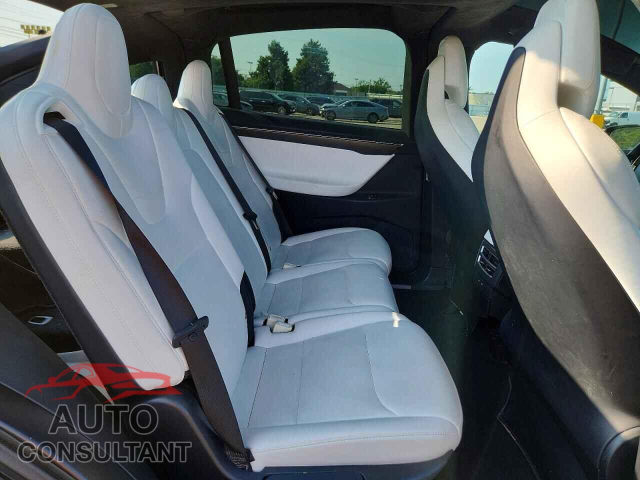 TESLA MODEL X 2017 - 5YJXCAE24HF050290