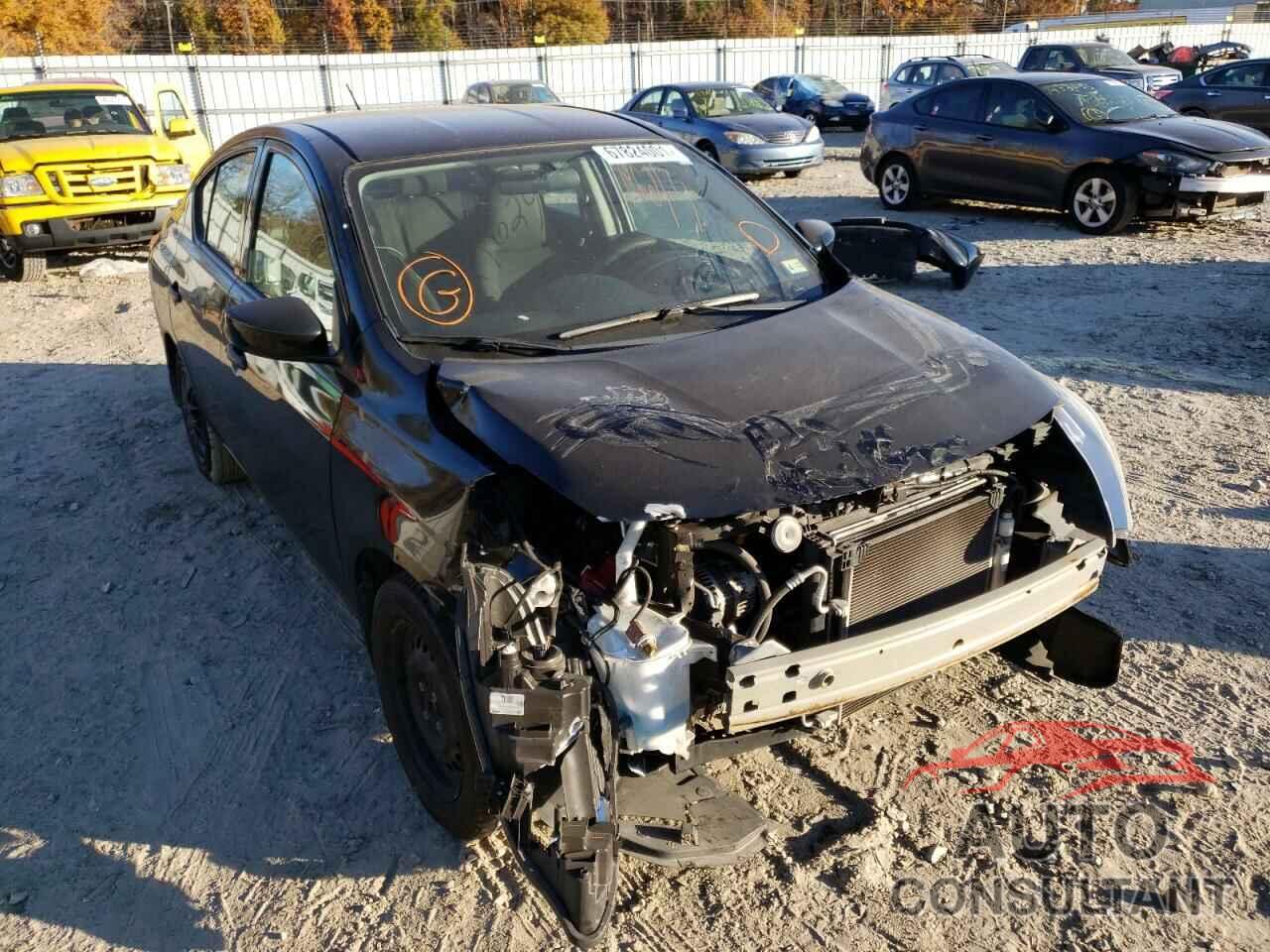 NISSAN VERSA 2017 - 3N1CN7AP5HL871643