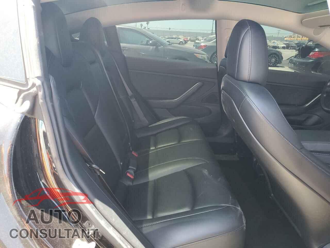 TESLA MODEL 3 2018 - 5YJ3E1EA3JF070438