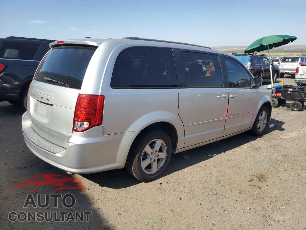 DODGE CARAVAN 2011 - 2D4RN3DG7BR739105
