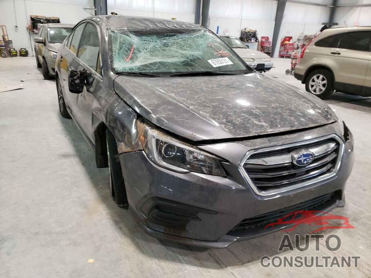 SUBARU LEGACY 2019 - 4S3BNAF67K3007492