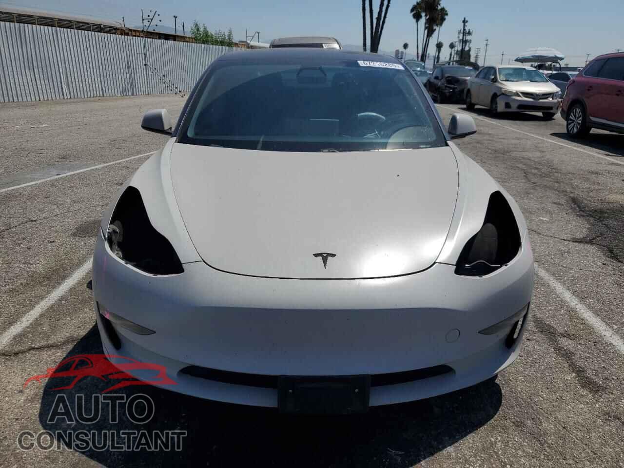 TESLA MODEL 3 2021 - 5YJ3E1EC8MF990586