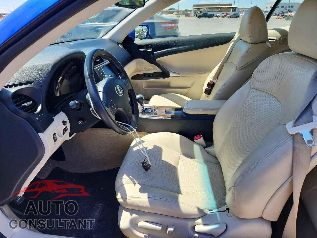 LEXUS IS 2010 - JTHFE2C23A2502266