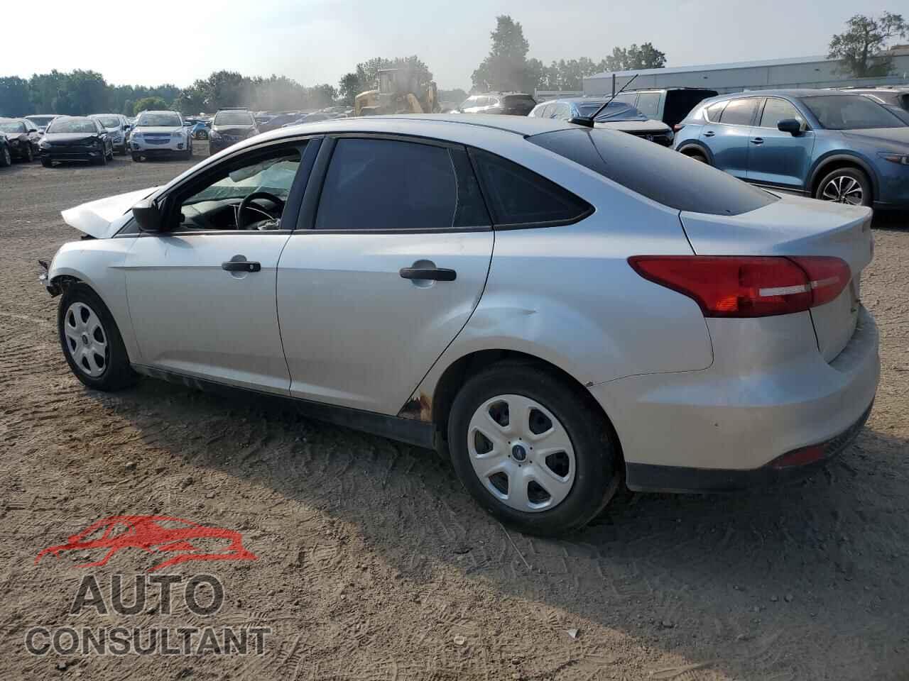 FORD FOCUS 2015 - 1FADP3E20FL347317