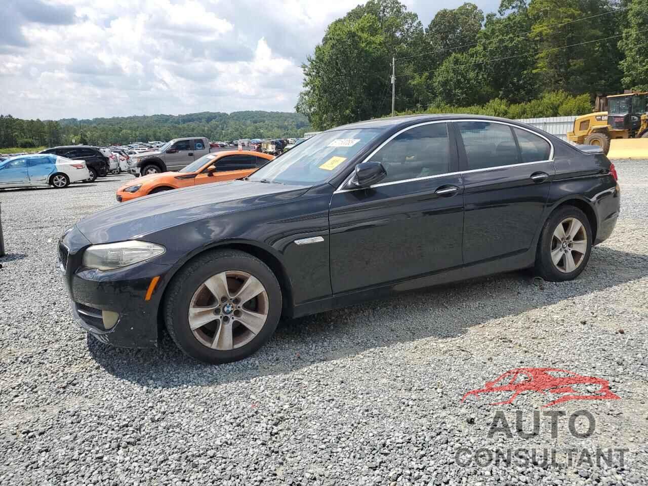 BMW 5 SERIES 2011 - WBAFR1C53BC738323