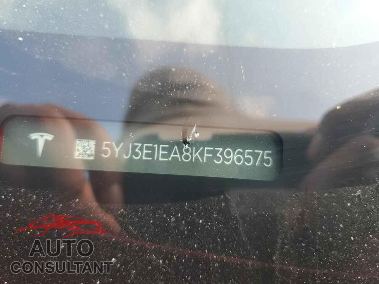 TESLA MODEL 3 2019 - 5YJ3E1EA8KF396575