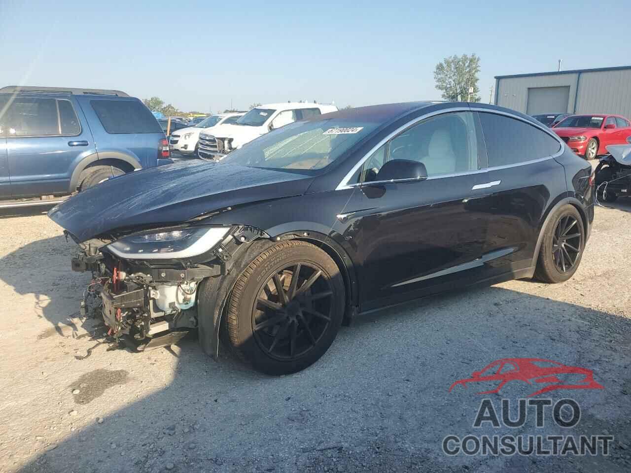 TESLA MODEL X 2017 - 5YJXCBE20HF051054