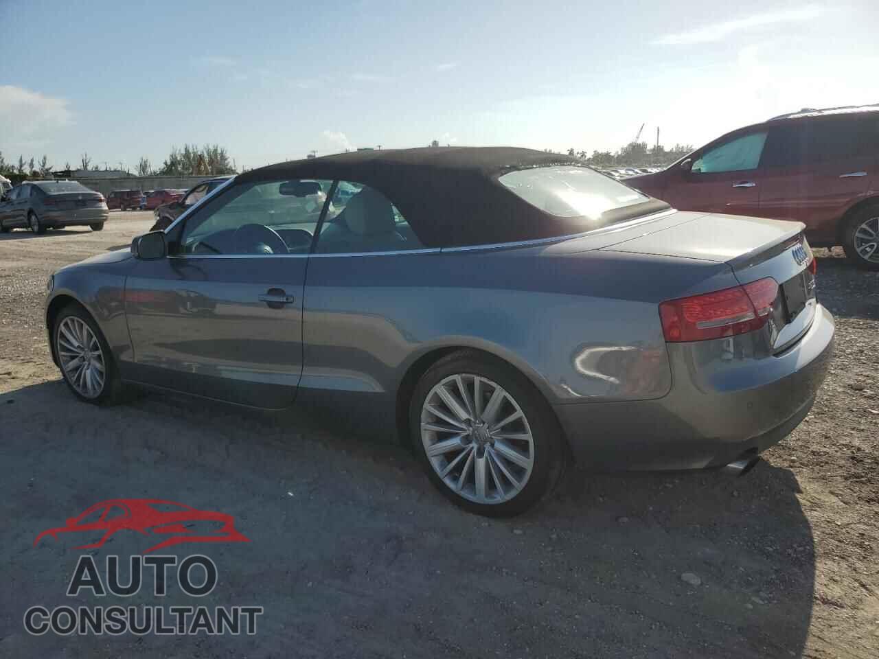 AUDI A5 2012 - WAULFAFH7CN000578