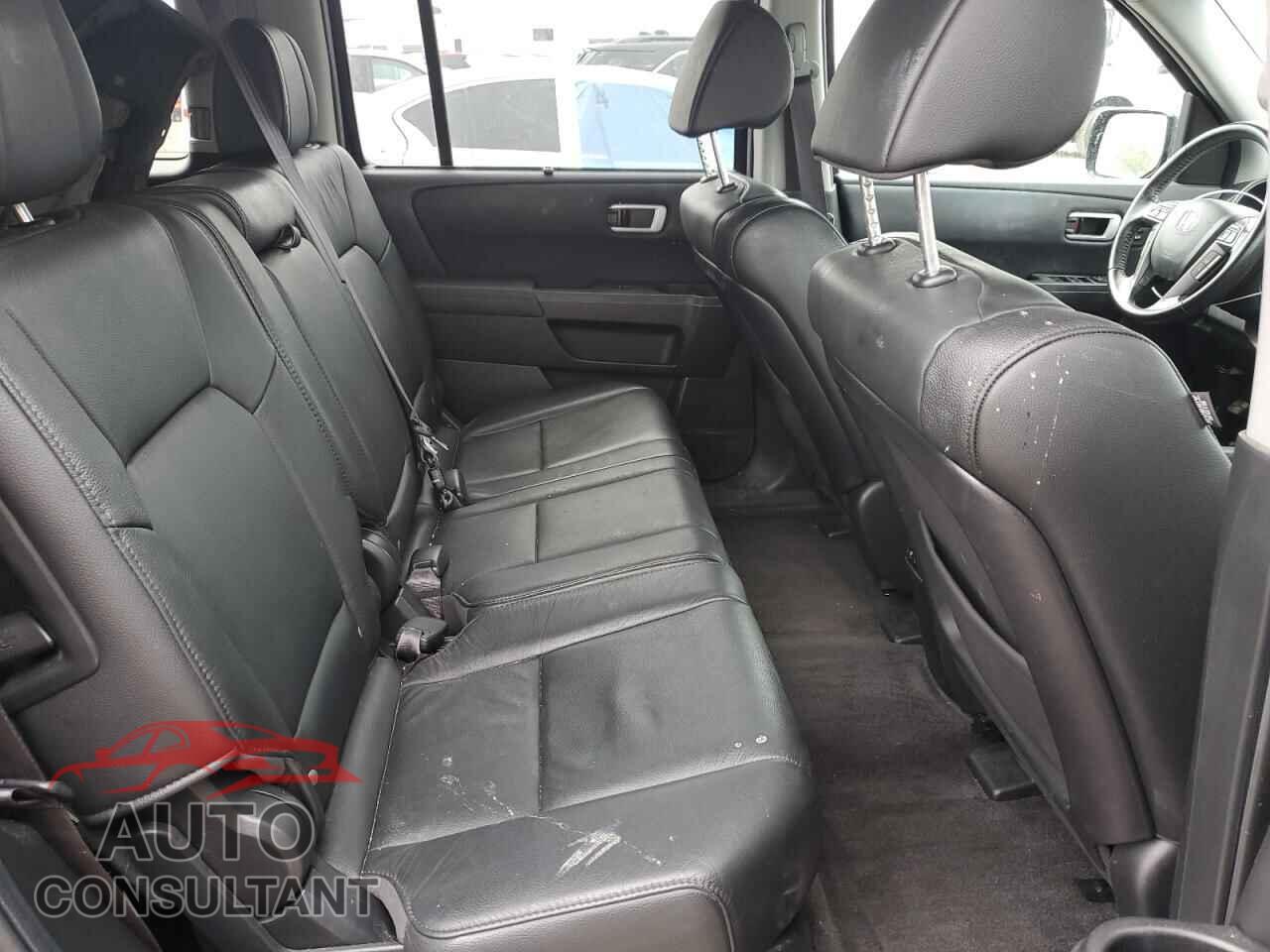 HONDA PILOT 2012 - 5FNYF4H95CB048630