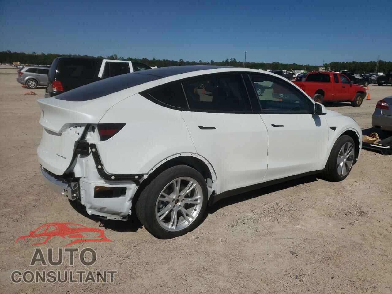 TESLA MODEL Y 2023 - 7SAYGDEE9PA093378