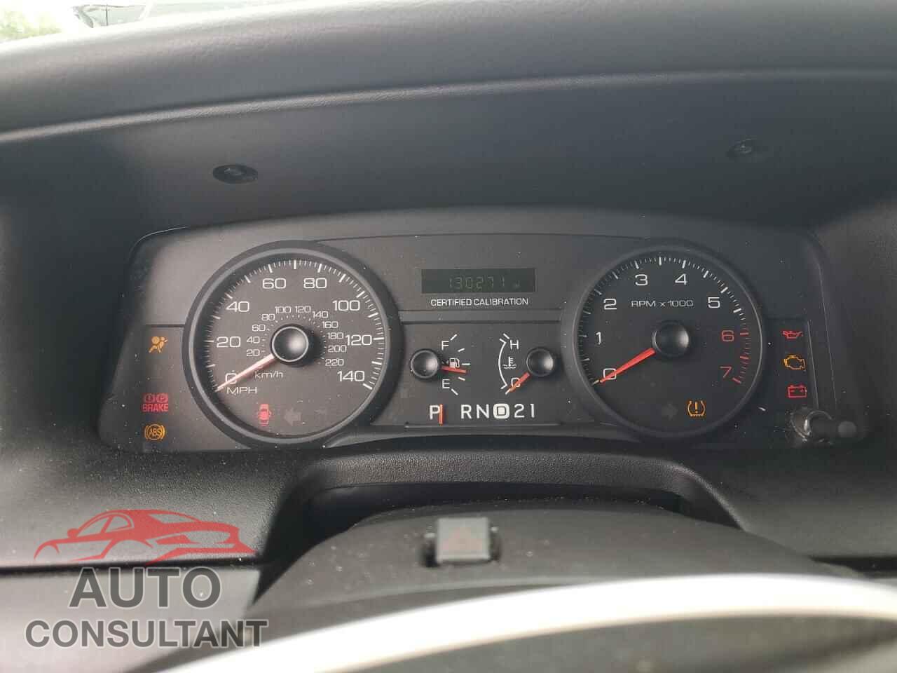 FORD CROWN VIC 2011 - 2FABP7BV3BX121816