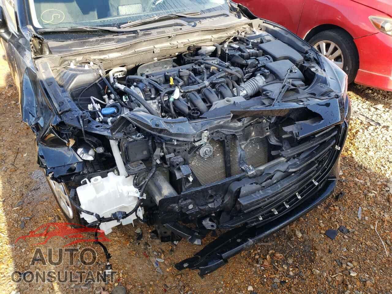 MAZDA 3 2018 - 3MZBN1U76JM166364