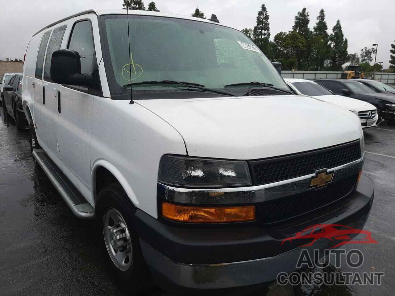 CHEVROLET EXPRESS 2020 - 1GCWGAFG4L1204752