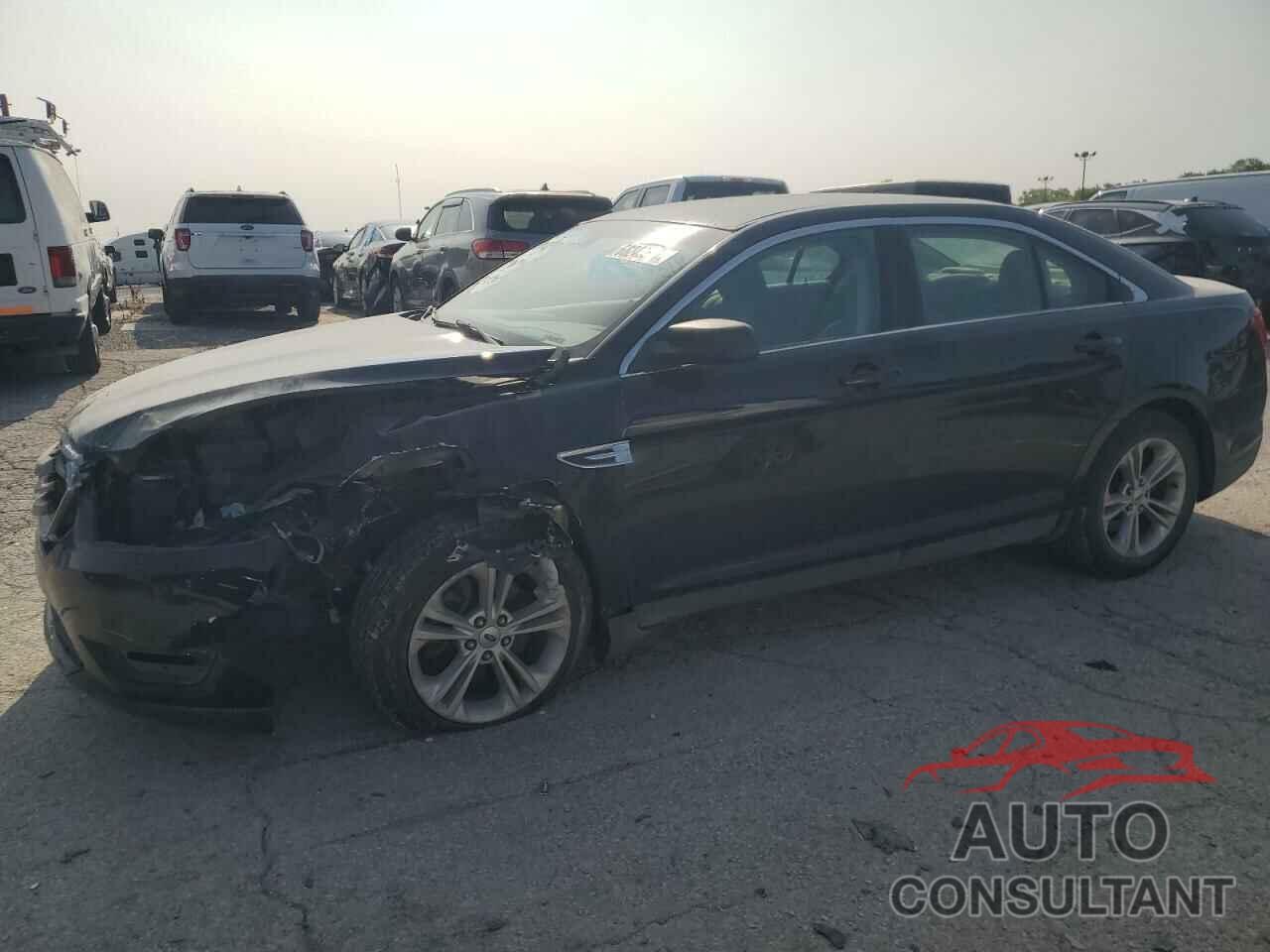 FORD TAURUS 2018 - 1FAHP2D85JG118845