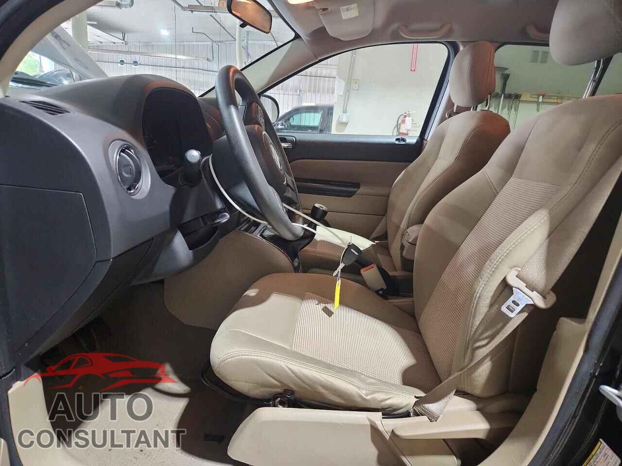 JEEP COMPASS 2011 - 1J4NT1FA0BD193131