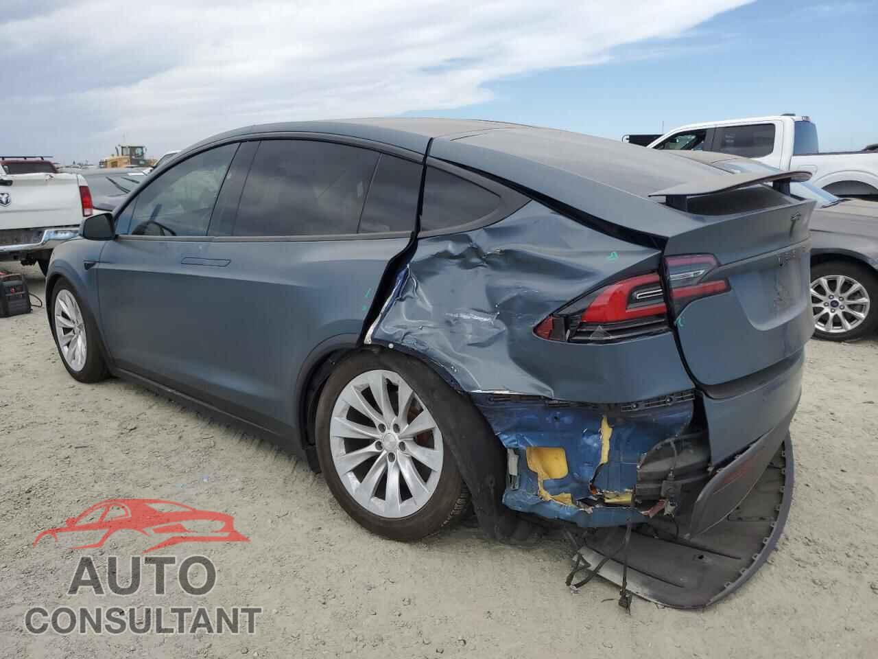 TESLA MODEL X 2017 - 5YJXCAE23HF050488