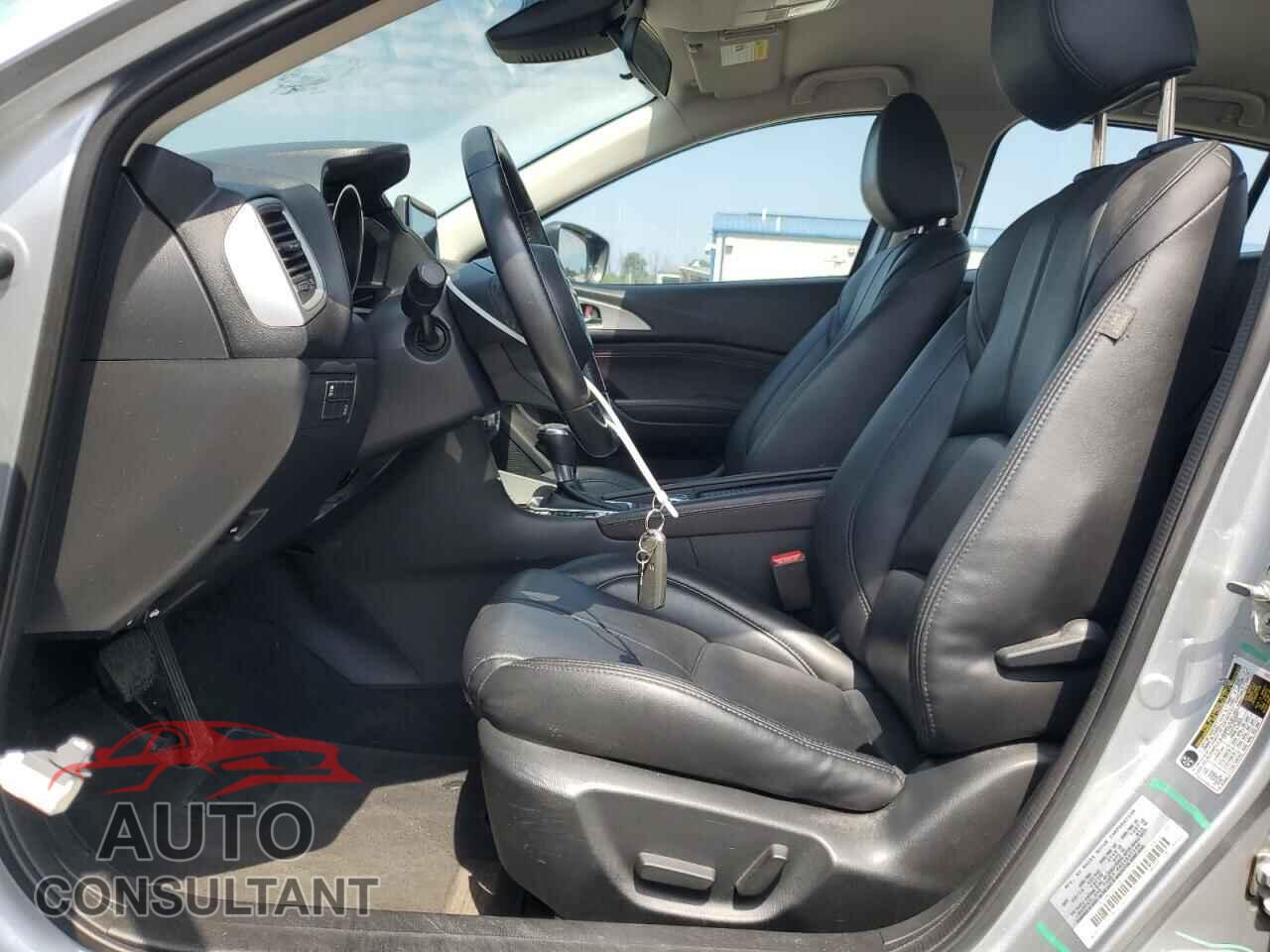MAZDA 3 2017 - JM1BN1V7XH1104281