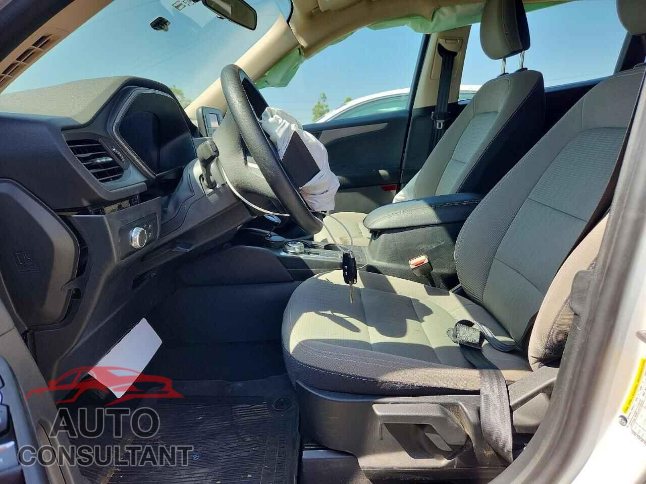 FORD ESCAPE 2020 - 1FMCU0F69LUA59313