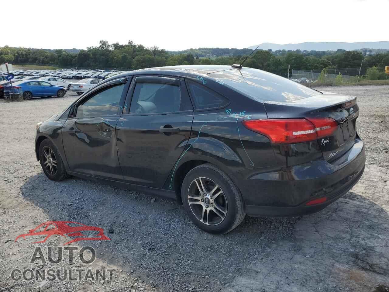 FORD FOCUS 2017 - 1FADP3E22HL327640