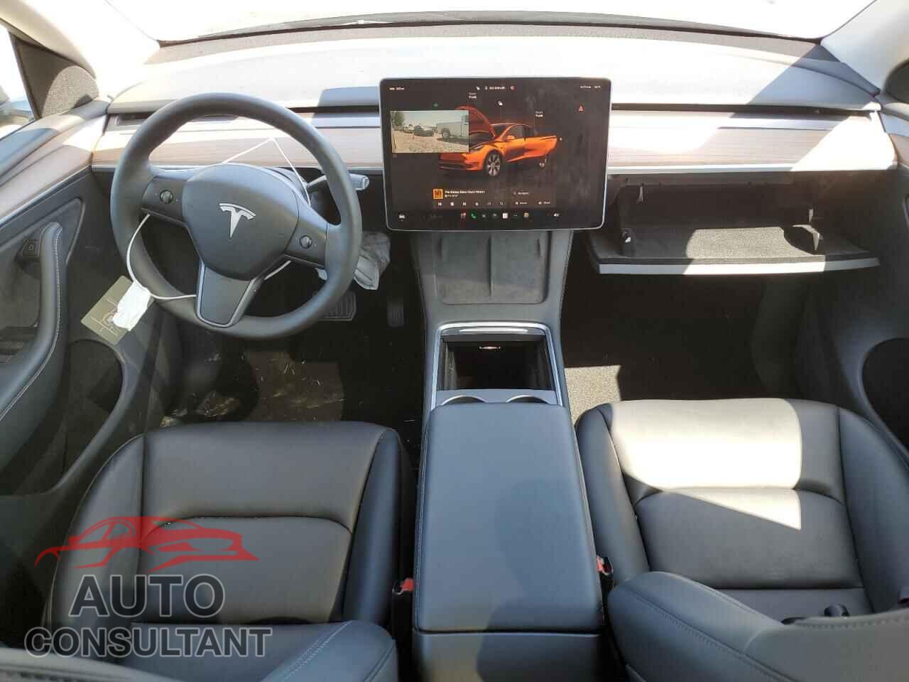 TESLA MODEL Y 2023 - 7SAYGDEE0PF802640