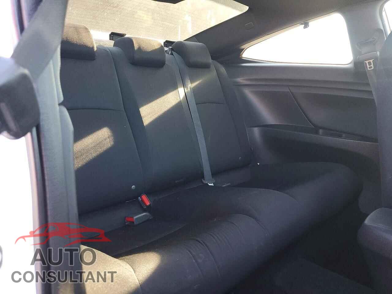 HONDA CIVIC 2018 - 2HGFC3A59JH755420
