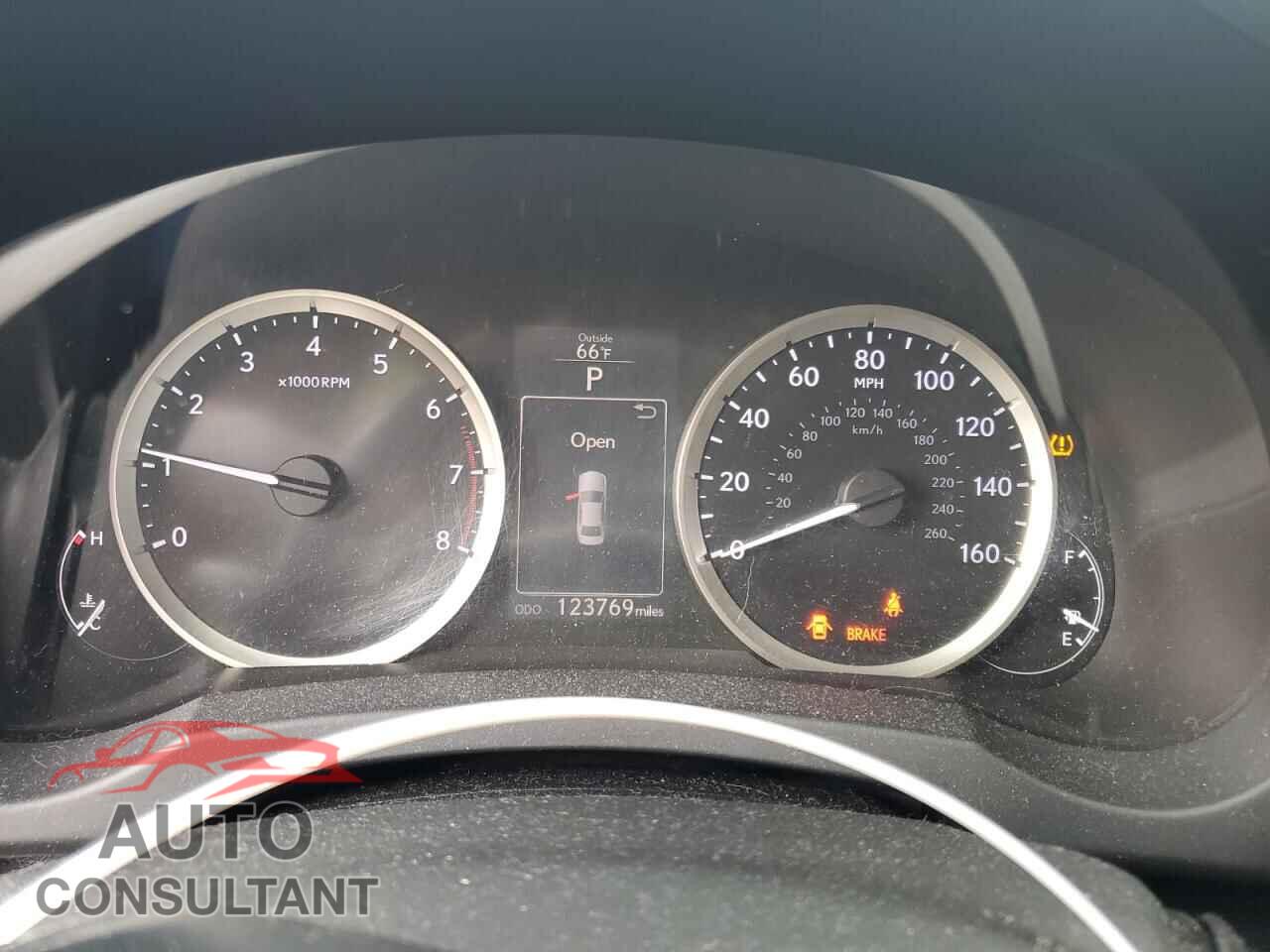 LEXUS IS 2015 - JTHCF1D21F5026534
