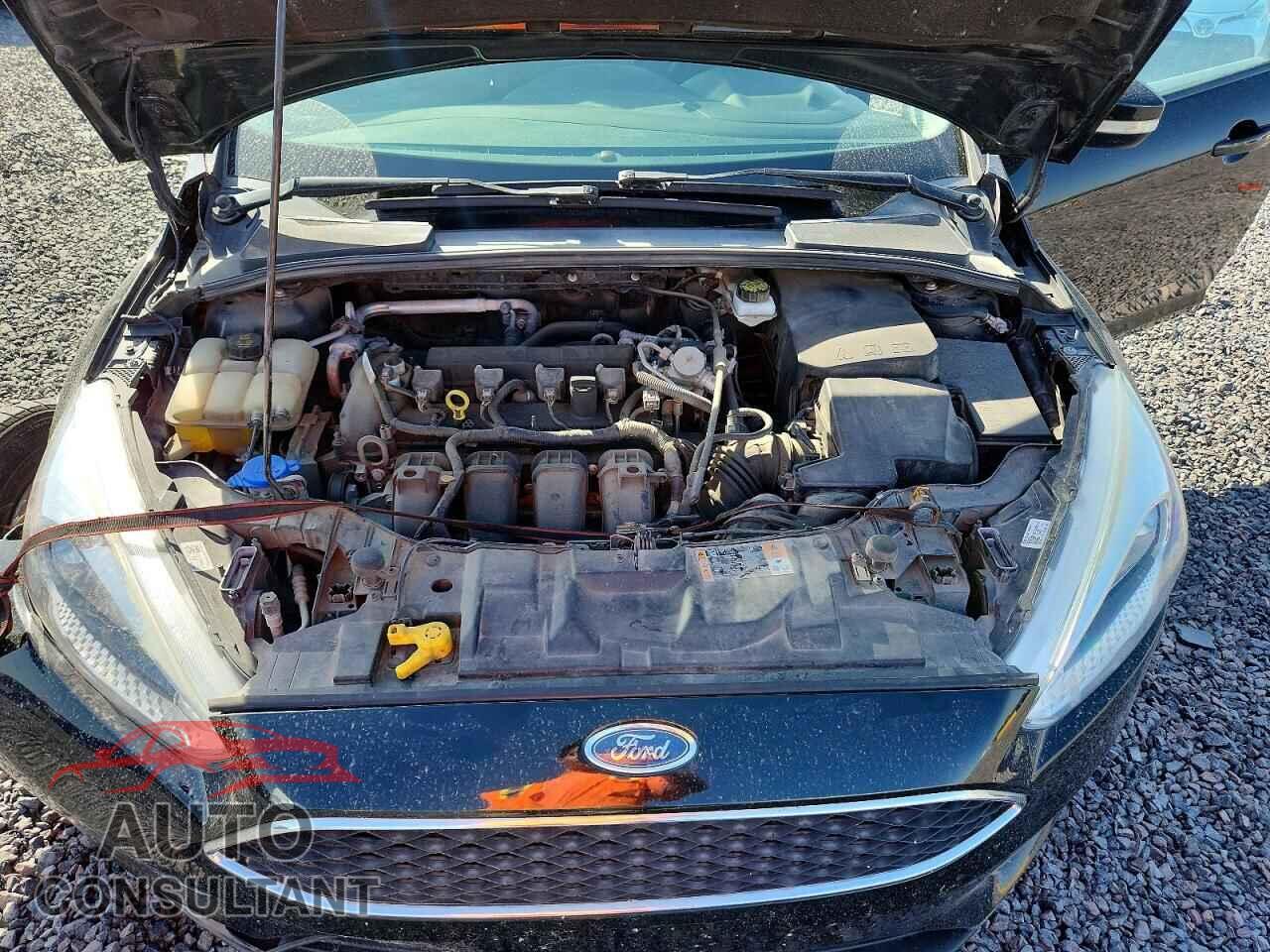 FORD FOCUS 2018 - 1FADP3F2XJL278062